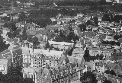Vue arienne de Blois vers 1937 (AM Blois, 2 Fi 25 172)
