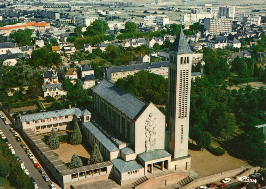 Vue arienne de la basilique (annes 1960)