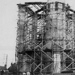 Construction du chteau d'eau, rue des Saintes-Maries (1934). AM Blois, 2 Fi 21 84.