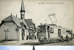 La gare dans les annes 1920 et en 2015 (AM Blois, 5 Fi 815 / Ville de Blois, Communication)