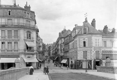 Blois. H�tel de ville et h�tel d�Angleterre. � Service mutualis� des Archives de la ville de Blois, d'Agglopolys et du CIAS du Blaisois. 