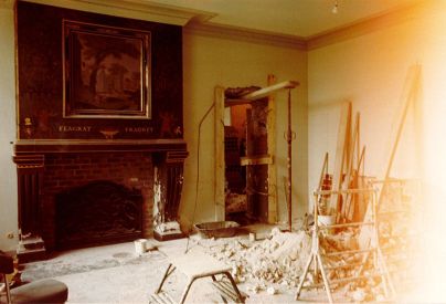 Travaux d�am�nagement de la salle de lecture, 1985 � Alain GUERRIER, Service mutualis� des Archives de la ville de Blois, d'Agglopolys et du CIAS du Blaisois, 2 Fi 158.