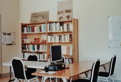 La salle de lecture et la biblioth�que des Archives, 2025. � Service mutualis� des Archives de la ville de Blois, d'Agglopolys et du CIAS du Blaisois, non c�t�.