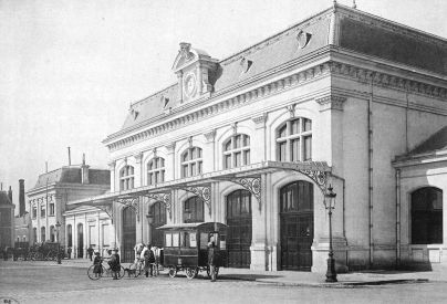 La gare de Blois vers 1900 (AM Blois, 11 Fi 2)