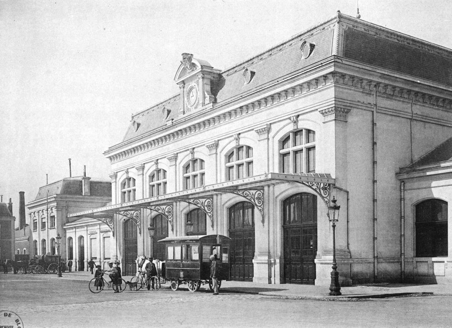 La gare de Blois vers 1900 (AM Blois, 11 Fi 2)